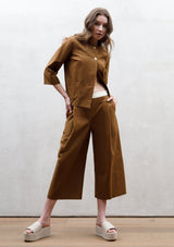 Wide pleat trousers | Brown