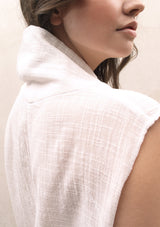 Balloon white linen shirts
