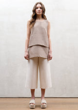 Wide plat cropped trousers