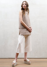 Wide plat cropped trousers
