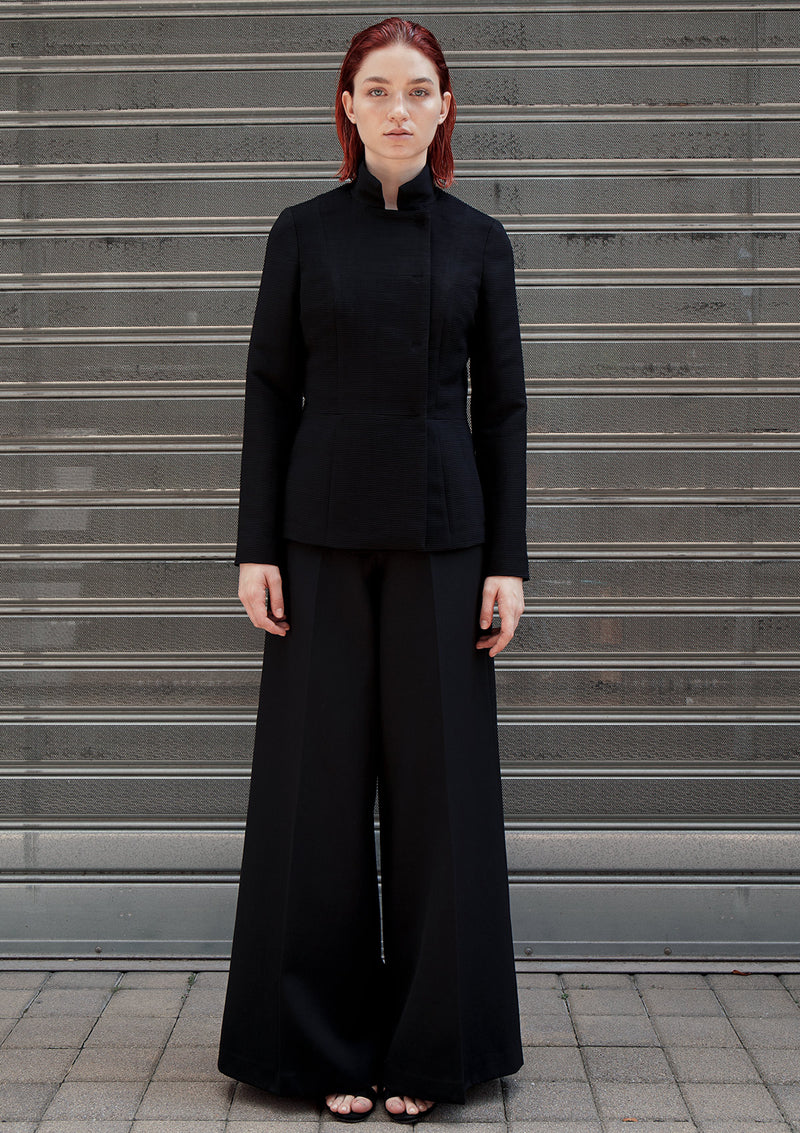 fit-wool-plisse-black-jacket