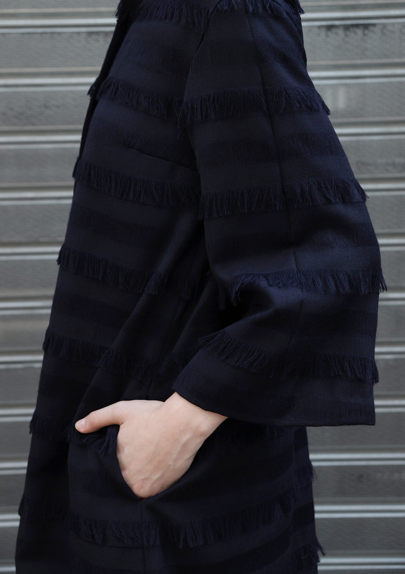 Line wool fringe coat